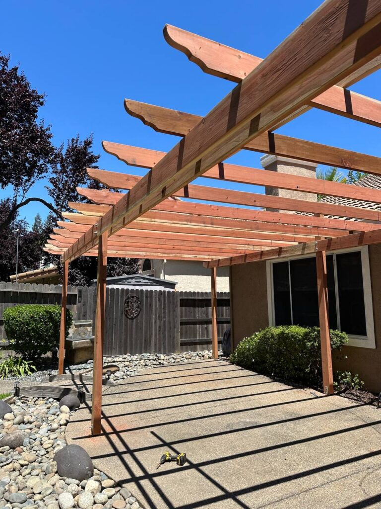 Pergola builder