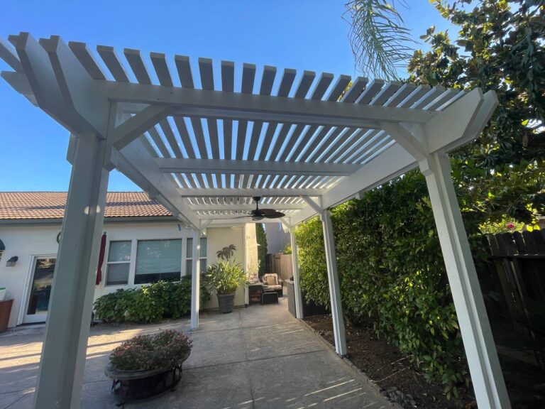 Pergola builder